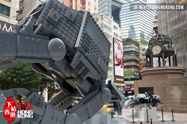 LEGO x Star Wars: The Force Awakens Exhibition at Times Square LEGO x Star Wars: The Force Awakens Exhibition at Times Square