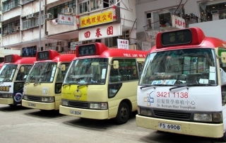 小巴