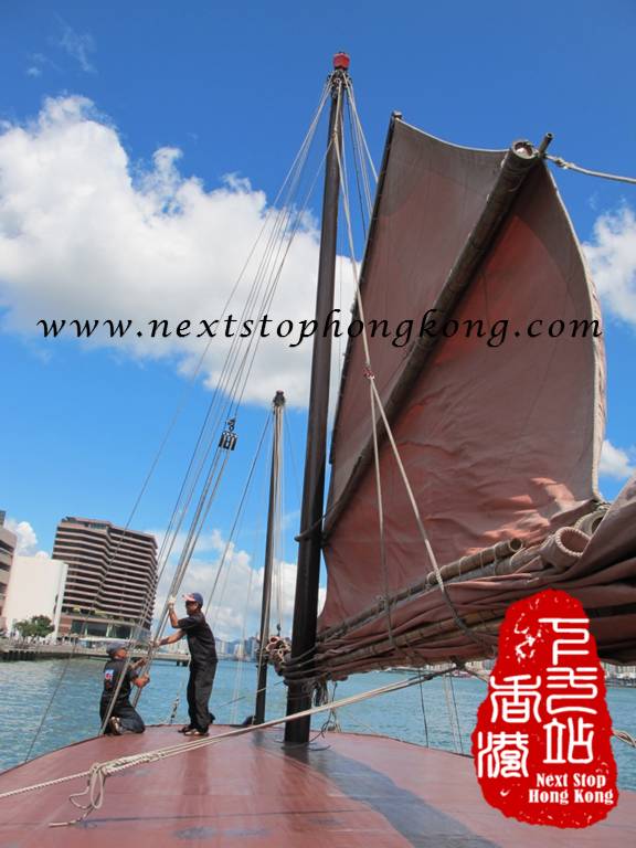 The Duk Ling Crew prepares the sails