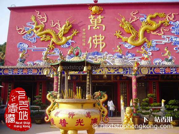 萬佛寺的主殿：萬佛殿