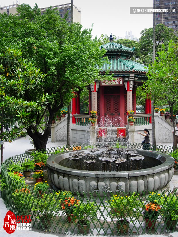 黃大仙祠的玉液池 黃大仙祠的玉液池