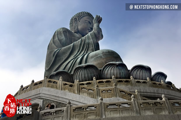 天壇大佛的正面 天壇大佛的正面